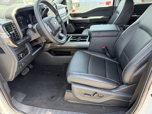 New 2026 Ford F250 Lariat w/ Lariat Premium Package AWD/4WD image 24