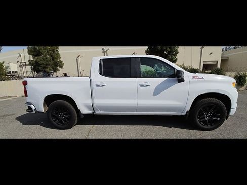 Used 2025 Chevrolet Silverado 1500 RST AWD/4WD image 9