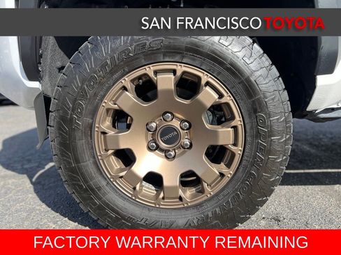 Certified 2025 Toyota Tacoma TRD Off-Road image 9