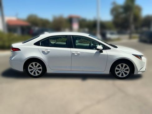Used 2024 Toyota Corolla LE FWD image 6