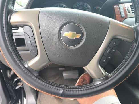 Used 2013 Chevrolet Avalanche LS RWD image 16