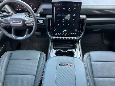 Used 2026 GMC Yukon AT4 image 14