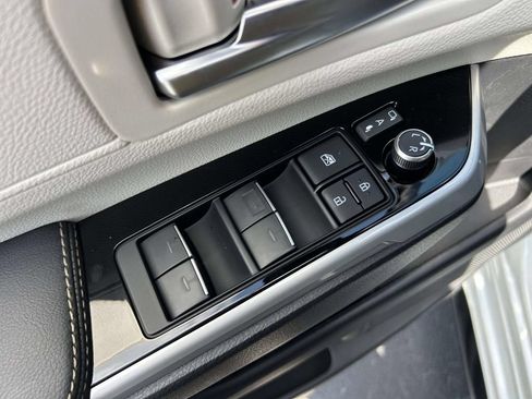 New 2026 Toyota Sienna Limited FWD image 16