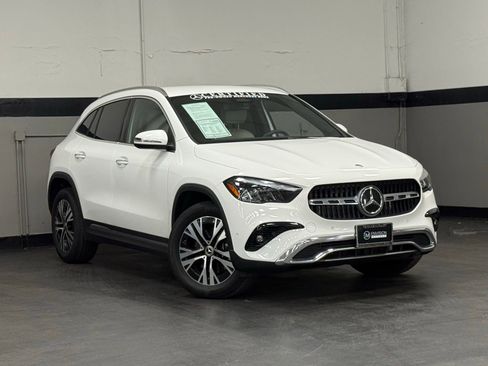Certified 2025 Mercedes-Benz GLA 250 image 2