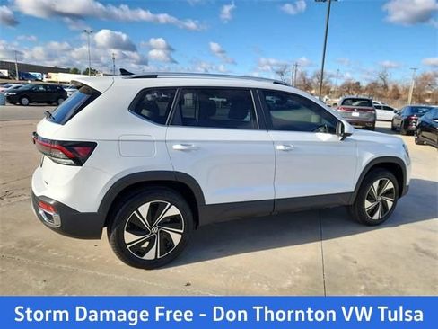 New 2026 Volkswagen Taos SE AWD/4WD image 2