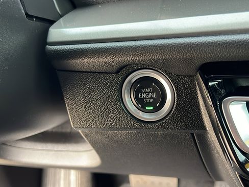 Certified 2024 Chevrolet Traverse LT image 24