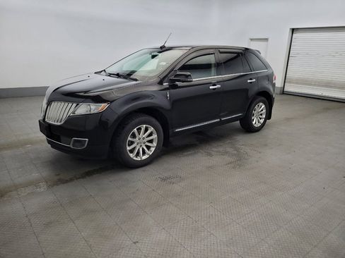 Used 2015 Lincoln MKX AWD w/ Equipment Group 101A image 2