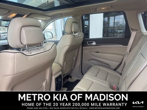 Used 2014 Jeep Grand Cherokee Overland w/ Advanced Technology Group image 28