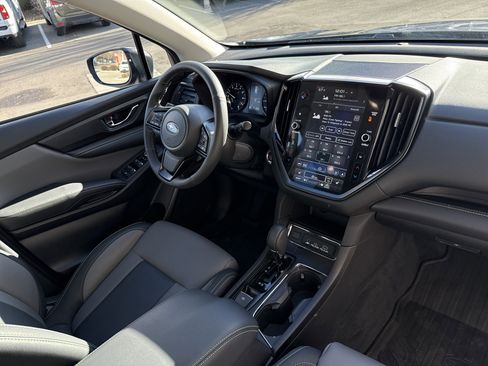 Used 2025 Subaru Ascent Onyx Edition image 21