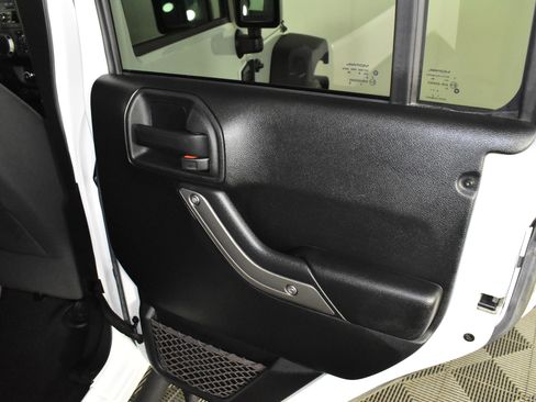 Used 2017 Jeep Wrangler Unlimited Sport w/ Quick Order Package 24S image 42