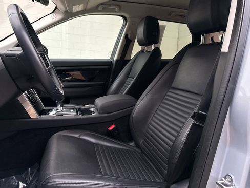 Certified 2021 Land Rover Discovery Sport SE image 11