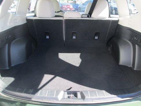 Used 2023 Subaru Forester AWD/4WD image 11