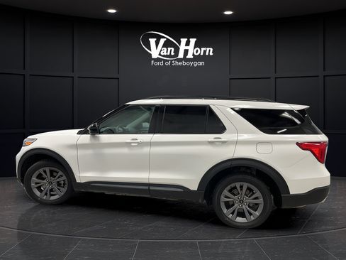 Used 2023 Ford Explorer XLT w/ Equipment Group 202A AWD/4WD image 6