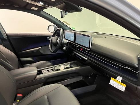 Used 2024 Hyundai Ioniq 6 SEL RWD image 11