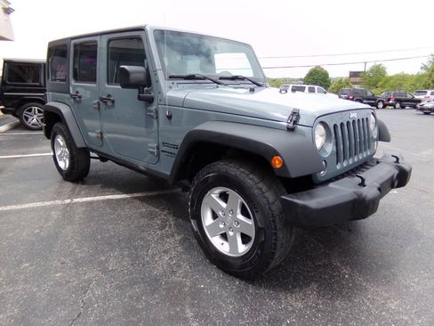 Used 2015 Jeep Wrangler Unlimited Sport w/ Quick Order Package 24S AWD/4WD image 7