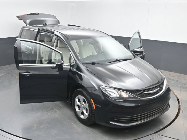 Used 2017 Chrysler Pacifica LX w/ Tire & Wheel Group FWD image 49