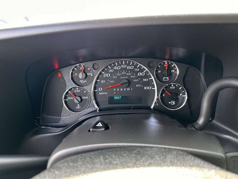 Used 2024 GMC Savana 2500 w/ Driver Convenience Package RWD image 20