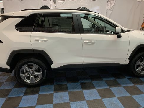 New 2025 Toyota RAV4 XLE w/ Convenience Package image 5