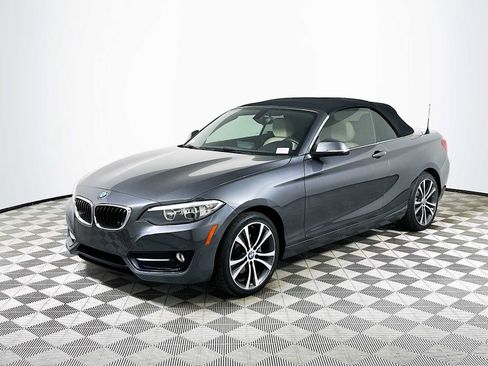 Used 2016 BMW 228i Convertible image 3