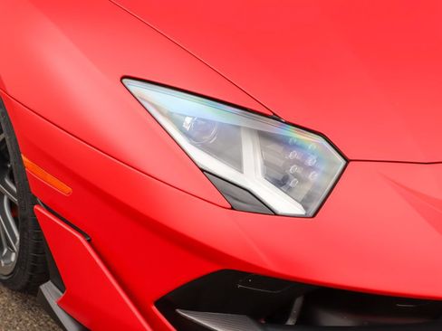 Used 2019 Lamborghini Aventador SVJ AWD/4WD image 50