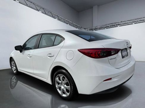 Used 2016 MAZDA MAZDA3 i Sport image 5