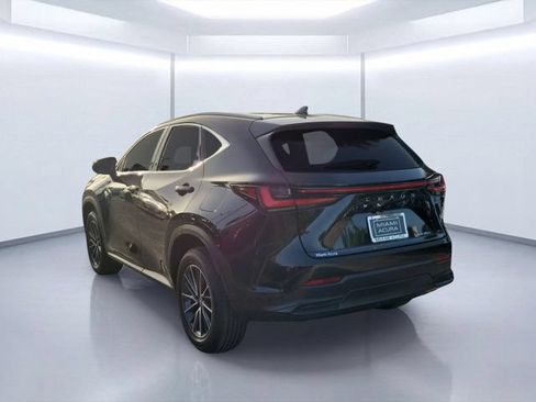 Used 2025 Lexus NX 250 FWD w/ Cold Area Package image 3