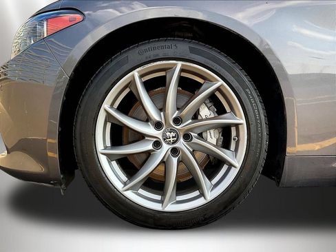 Used 2024 Alfa Romeo Giulia Ti AWD/4WD image 33