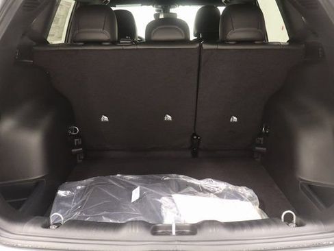 New 2026 Jeep Compass Latitude AWD/4WD image 19