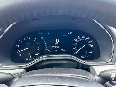 Used 2022 Toyota Avalon XLE FWD image 11