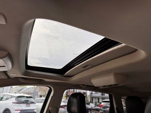 Used 2020 Dodge Journey Crossroad FWD image 13