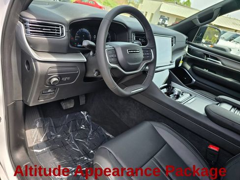 New 2026 Jeep Grand Wagoneer L Limited w/ Premium Group II AWD/4WD image 23