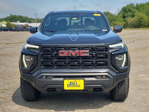 Used 2023 GMC Canyon Elevation w/ Convenience Package AWD/4WD image 2