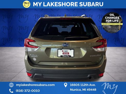 Certified 2022 Subaru Forester Premium AWD/4WD image 9
