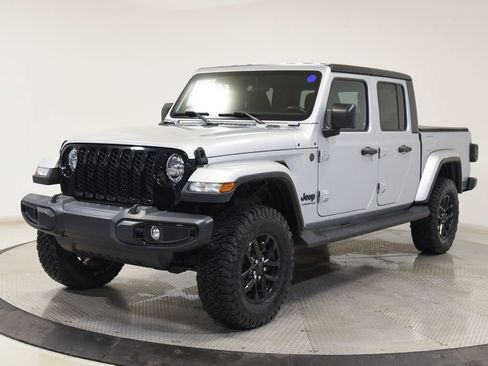 Used 2022 Jeep Gladiator Sport AWD/4WD image 5
