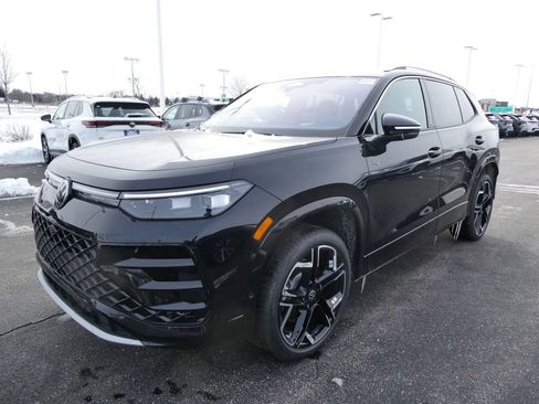 New 2026 Volkswagen Tiguan SEL R-Line image 18