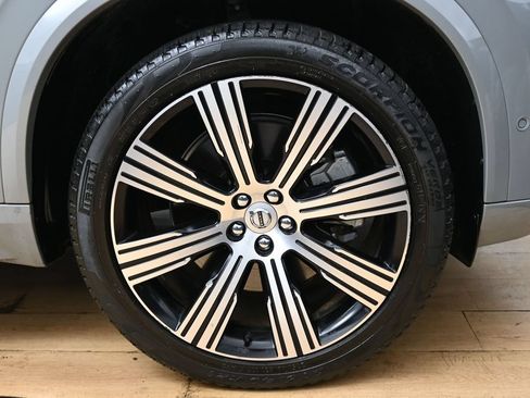 Used 2024 Volvo XC90 T8 Plus AWD/4WD image 15