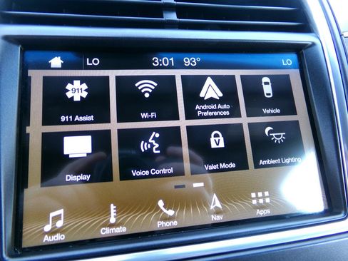 Used 2016 Lincoln MKX Reserve w/ Equipment Group 102A AWD/4WD image 36
