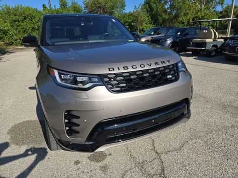 Used 2022 Land Rover Discovery S R-Dynamic AWD/4WD image 8