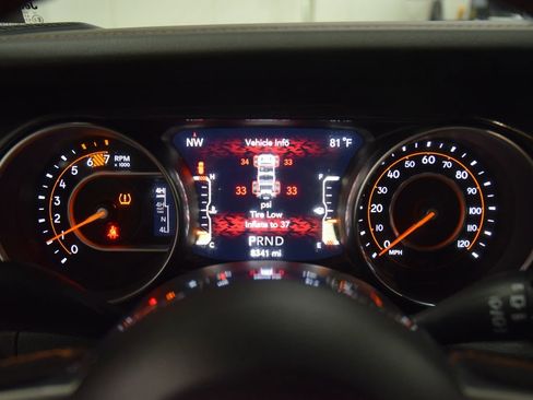 Used 2023 Jeep Wrangler Unlimited Rubicon 392 w/ Xtreme Recon 35" Tire Package AWD/4WD image 50