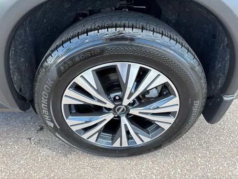 Certified 2023 Nissan Rogue SV w/ SV Premium B Package AWD/4WD image 33