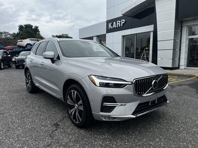 Used 2022 Volvo XC60 B5 Inscription w/ Advanced Package