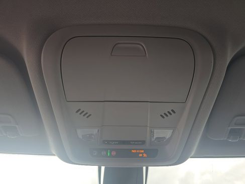 Certified 2025 Chevrolet Blazer LT AWD/4WD image 16