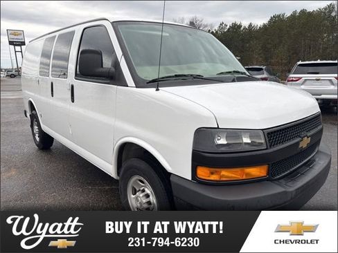 Used 2020 Chevrolet Express 2500 w/ Driver Convenience Package RWD image 1