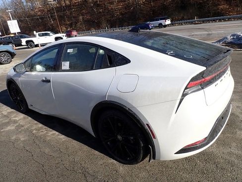New 2026 Toyota Prius AWD image 6