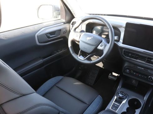 New 2025 Ford Bronco Sport Outer Banks w/ Outer Banks Tech Package+ image 11