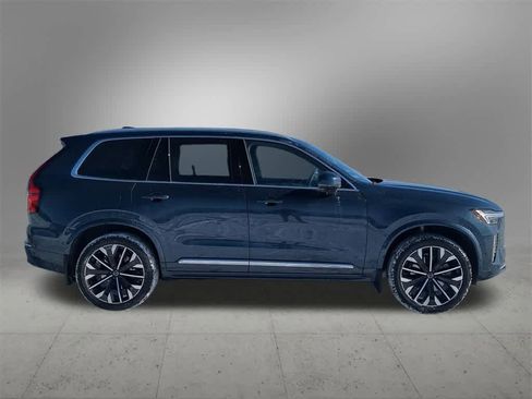 New 2026 Volvo XC90 B6 Plus w/ Protection Package Premier image 7