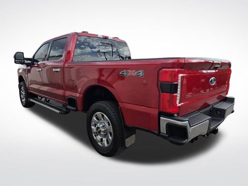 Used 2024 Ford F350 Lariat image 12