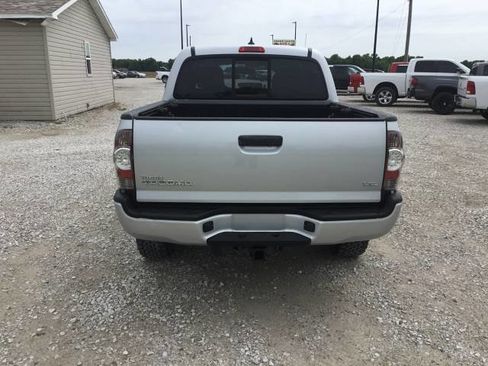Used 2013 Toyota Tacoma 4x4 Double Cab w/ TRD Sport Pkg image 4