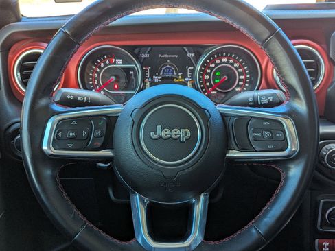 Used 2021 Jeep Gladiator Rubicon image 20