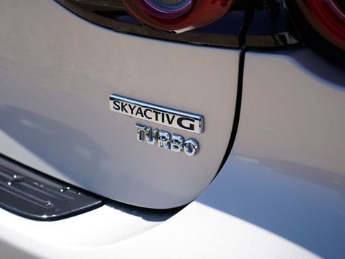 New 2026 MAZDA MAZDA3 Hatchback w/Premium Plus Pkg AWD/4WD image 11